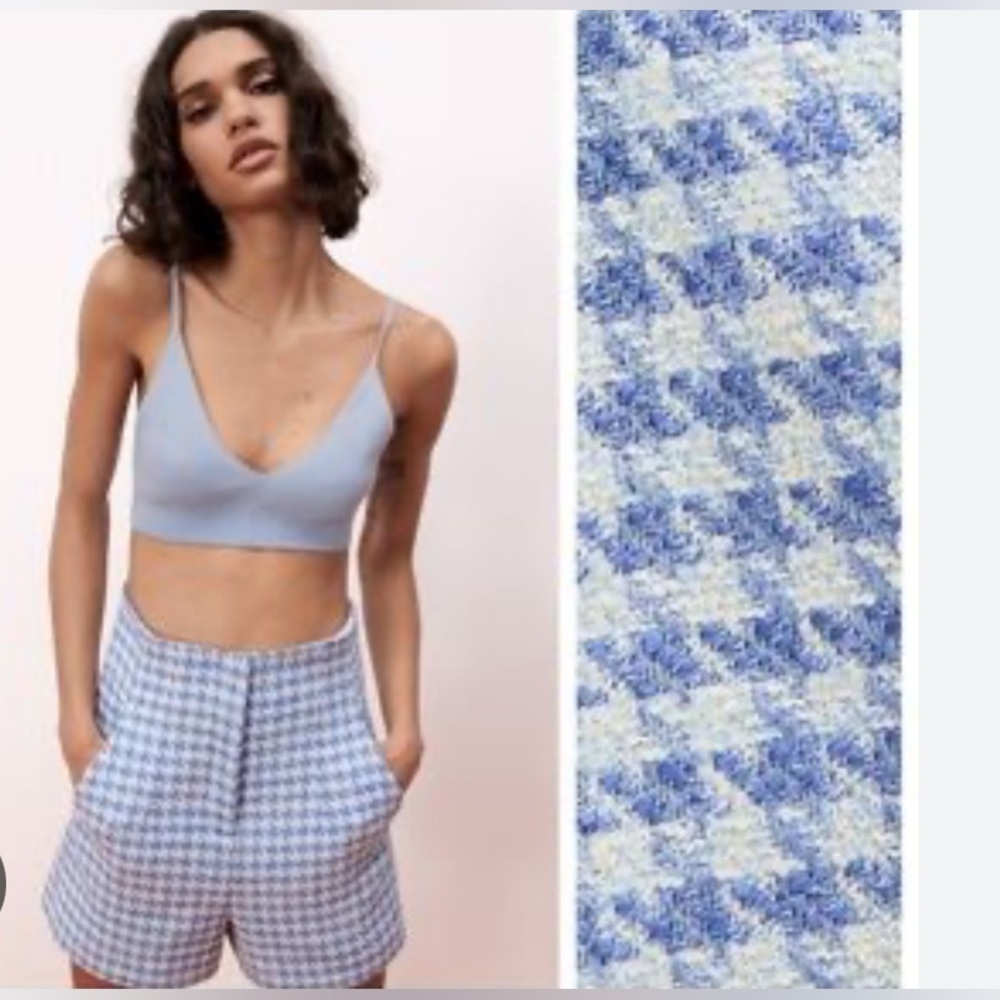 Zara Blue/White Textured Weave High-Waist Bermuda Shorts. Size S